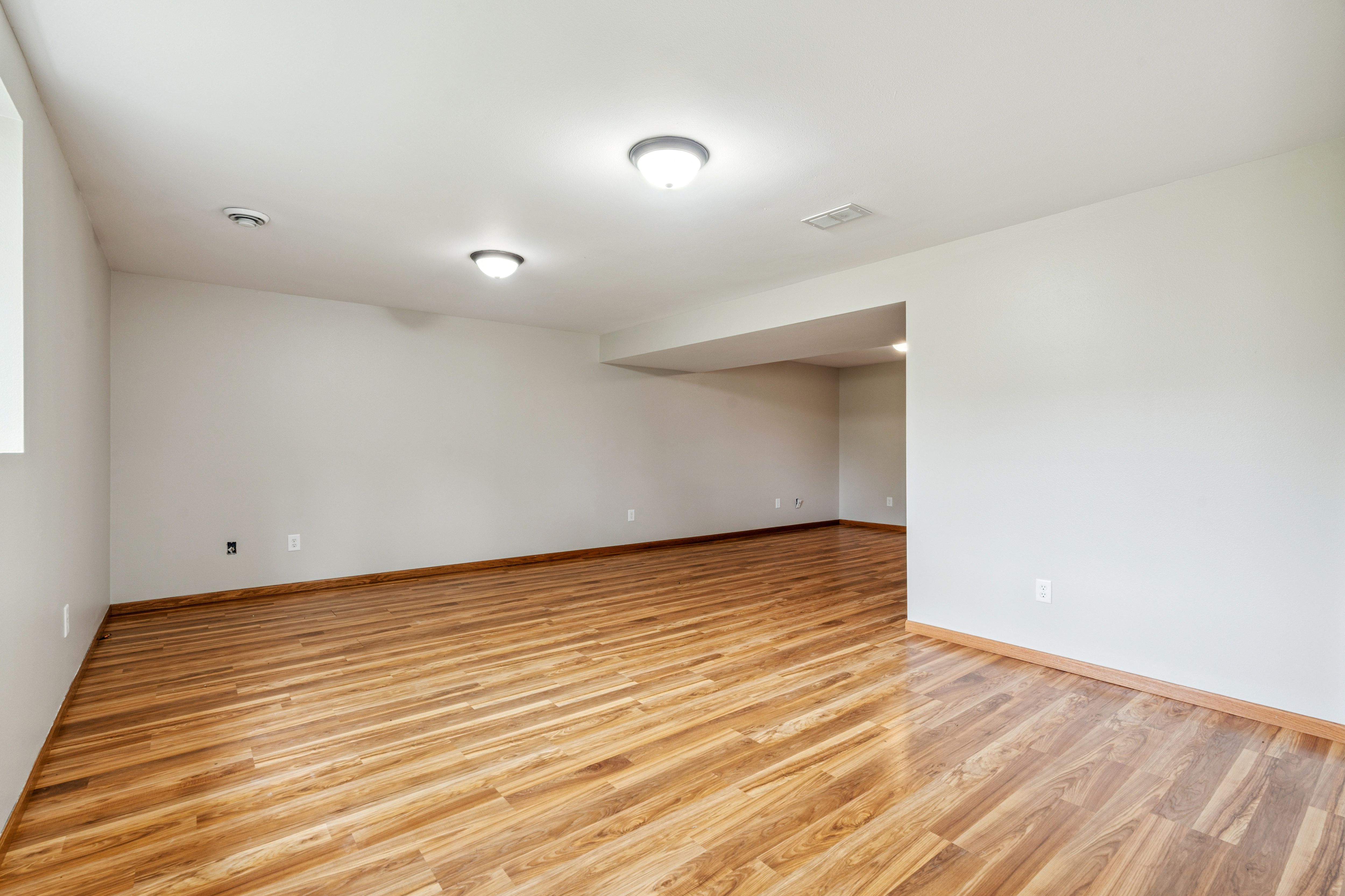 Listing Photo: 31-188 780 Country Club Ct